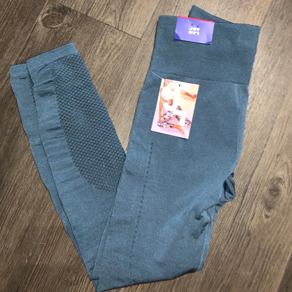 Joylab High-Waisted Seamless Mesh 7/8 Leggings